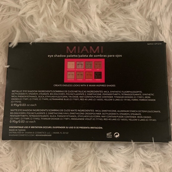 Shana B Miami eye shadow palette - Picture 2 of 5
